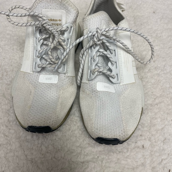 Wmns NMD_R1 V2 'Gold Boost - Picture 9 of 9